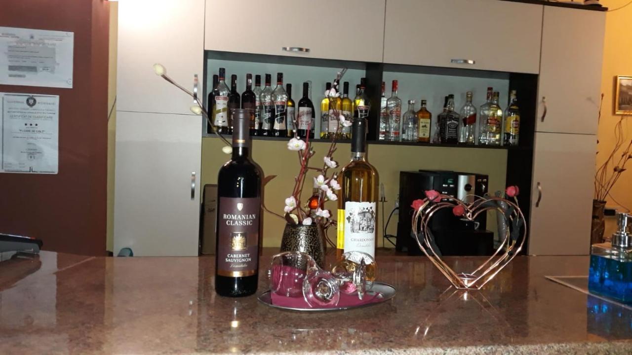 Pensiunea Floare De Colt Hotel Baile Herculane Luaran gambar