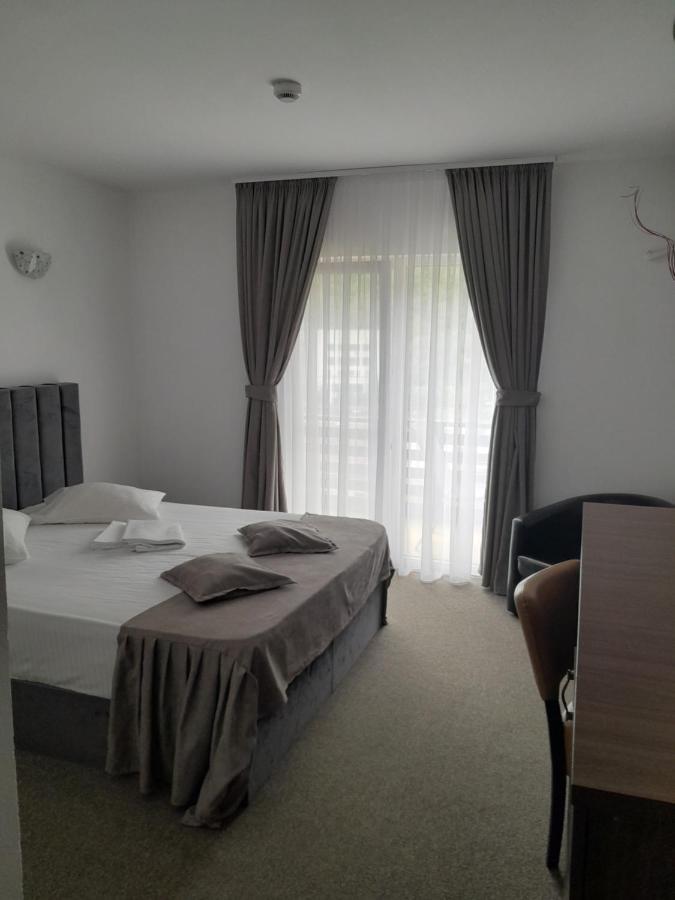 Pensiunea Floare De Colt Hotel Baile Herculane Luaran gambar
